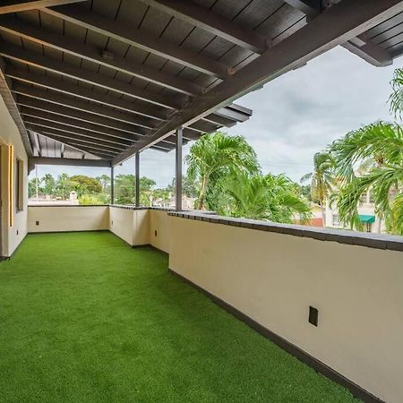 New! Miami & Calle Ocho Simpson'S Funhouse! Luaran gambar